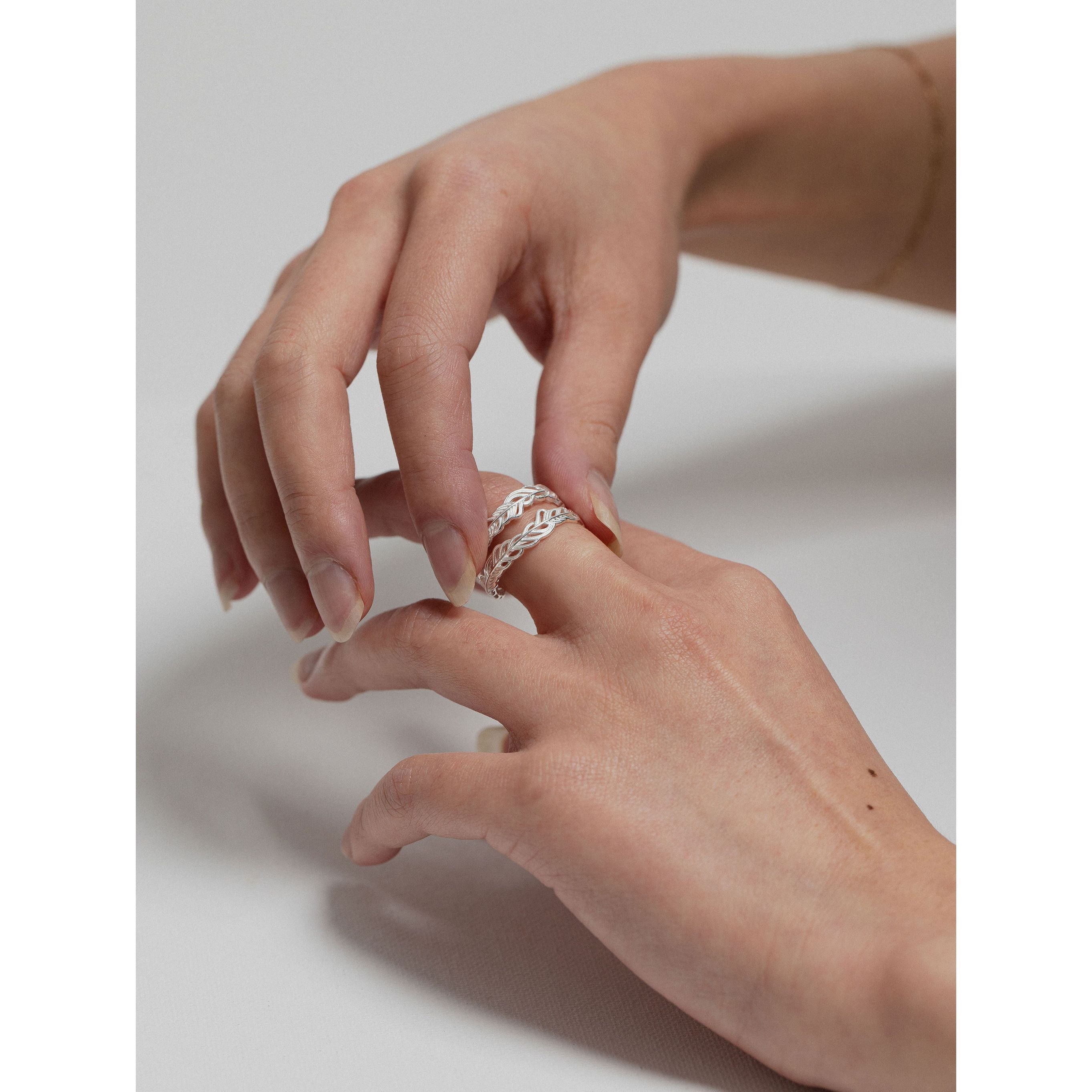 silver-tone Double Feather Ring - alternate view 2