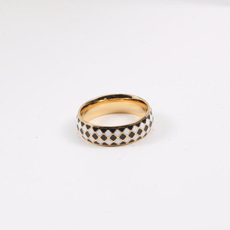 Checkerboard Ring