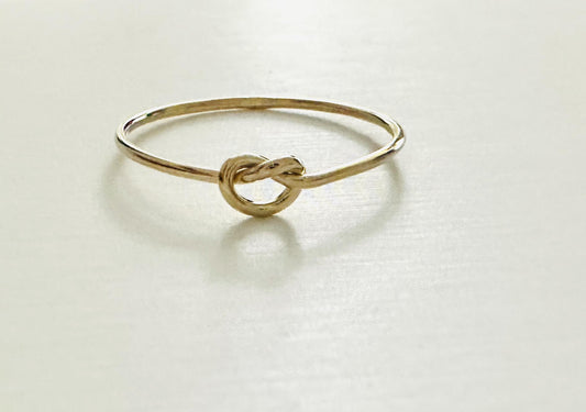 Dainty Hollow Heart Ring