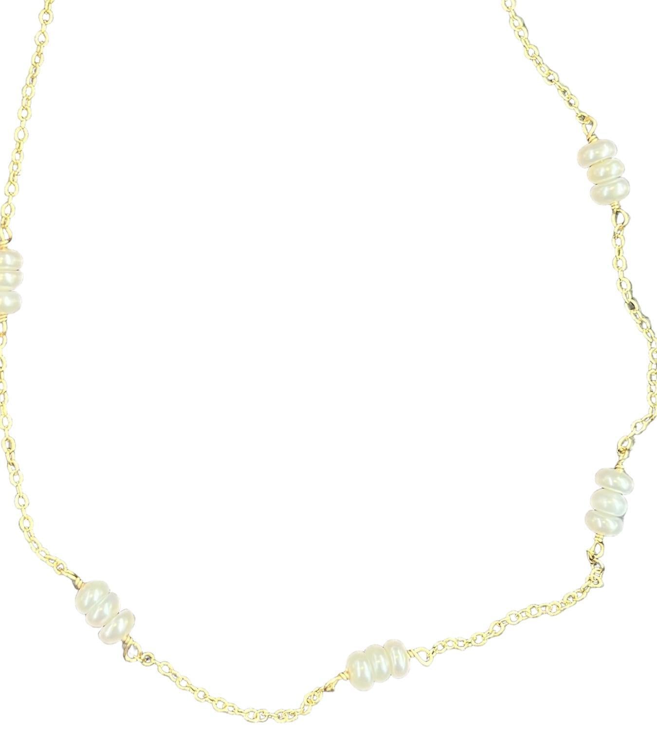 Trio-Pearl Smiling Necklace