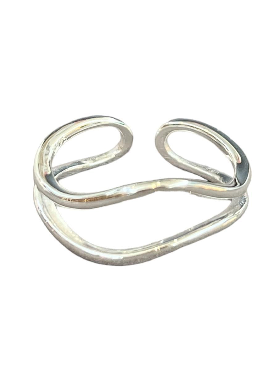 Curved Layered Ring