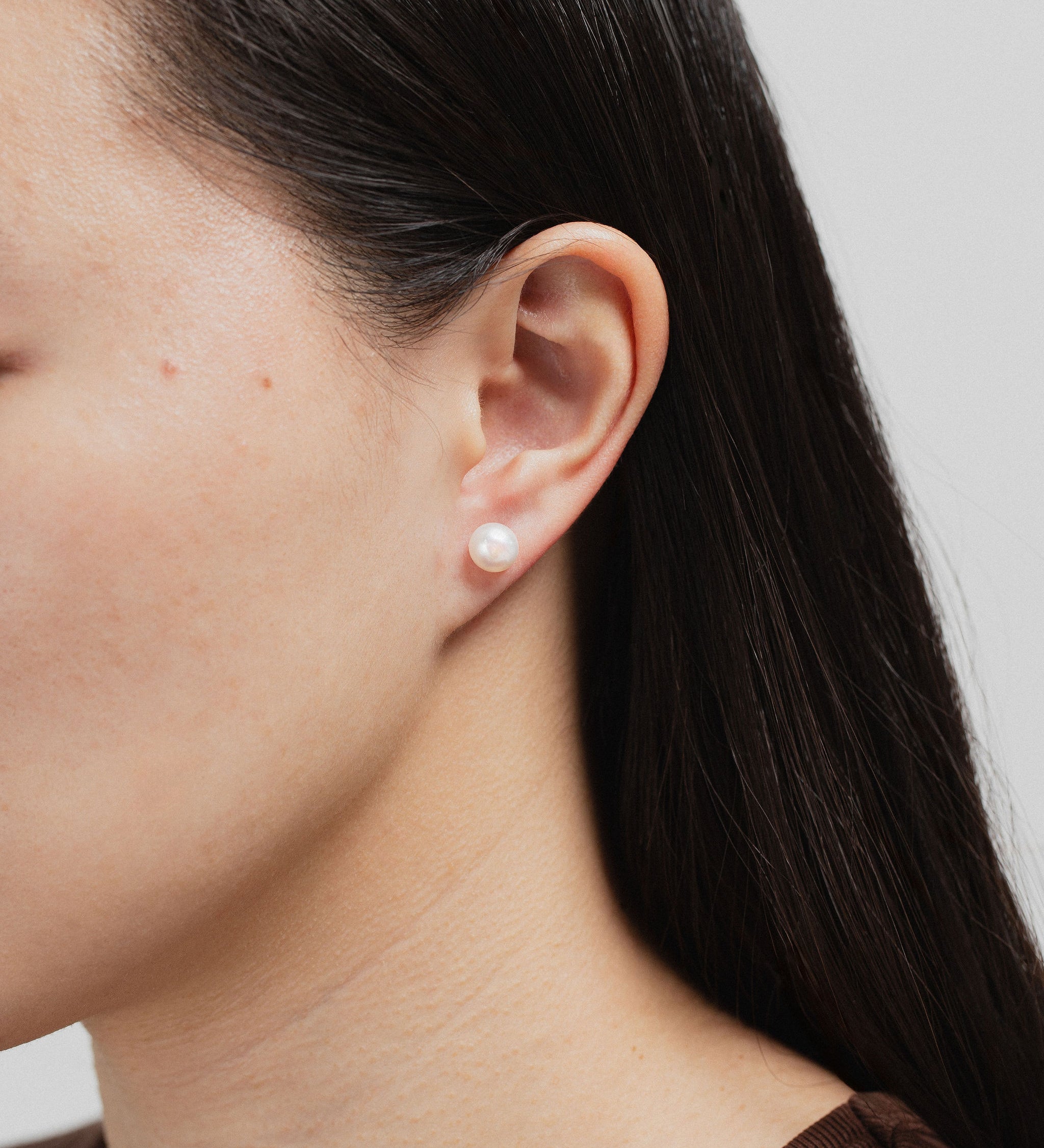 Solo Pearl Stud(Mini and Medium)