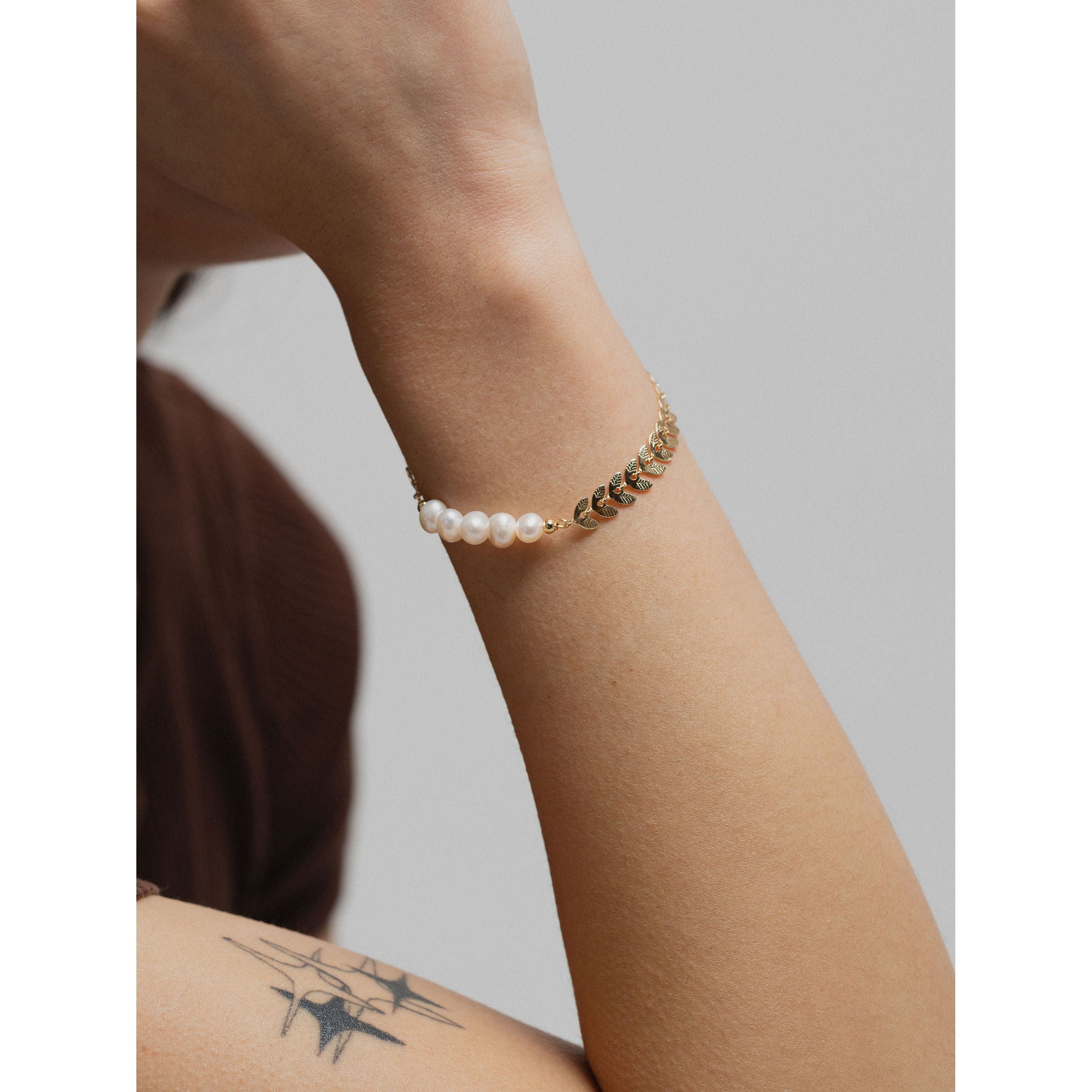 gold-tone and freshwater pearl Pearl & Leaf Bracelet - alternate view 3