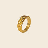 Croissant Ring