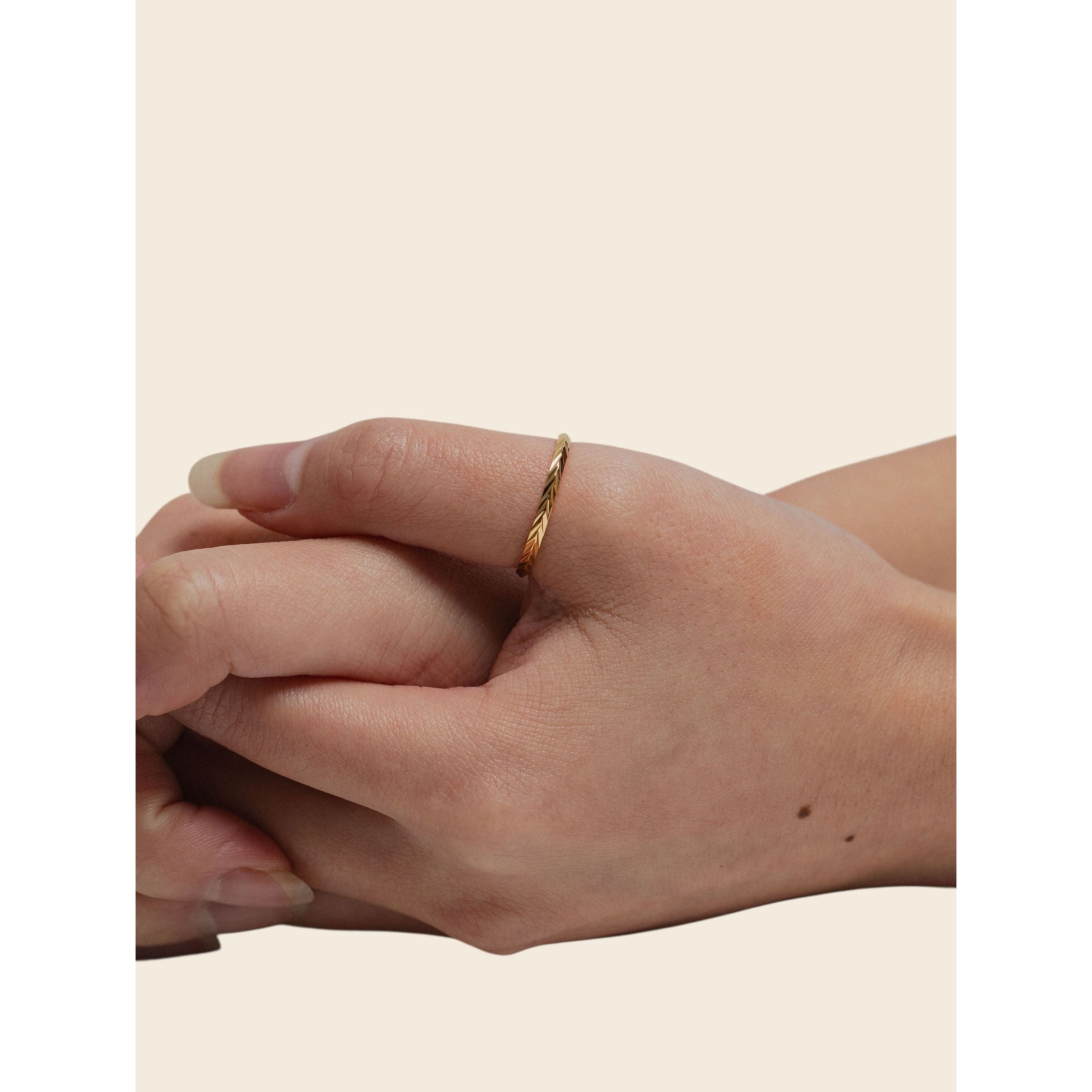 gold-tone Chevron Band - alternate view 2