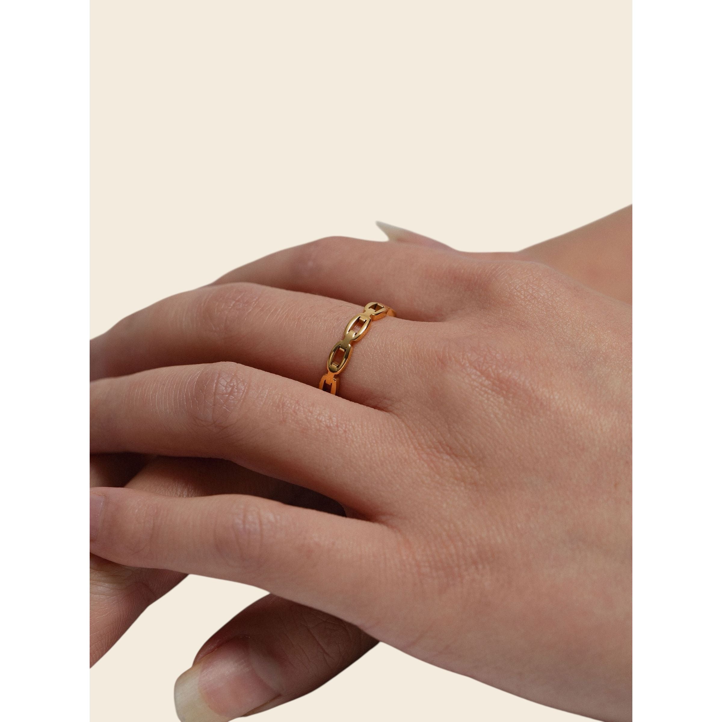 gold-tone Chain Links Ring - alternate view 2