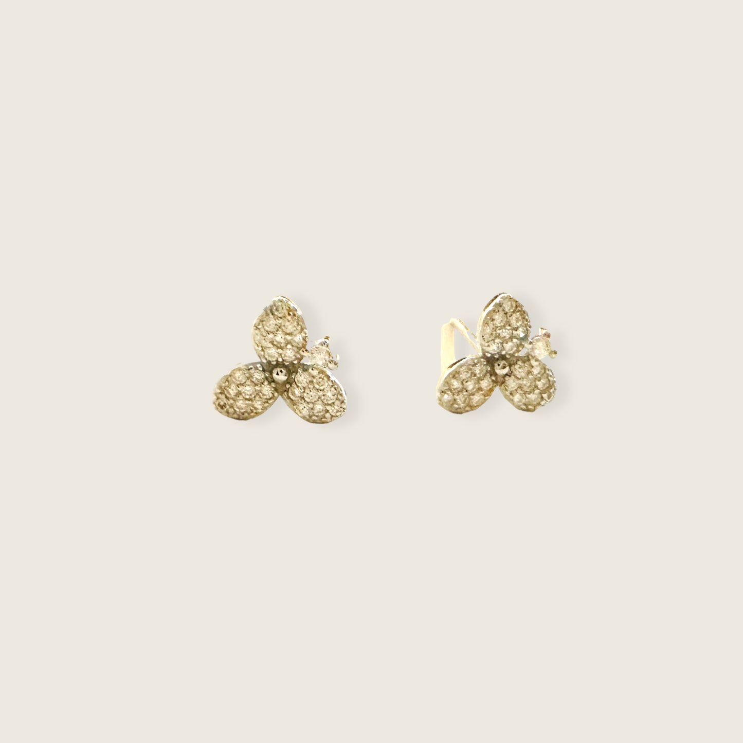 Clover Silver Studs