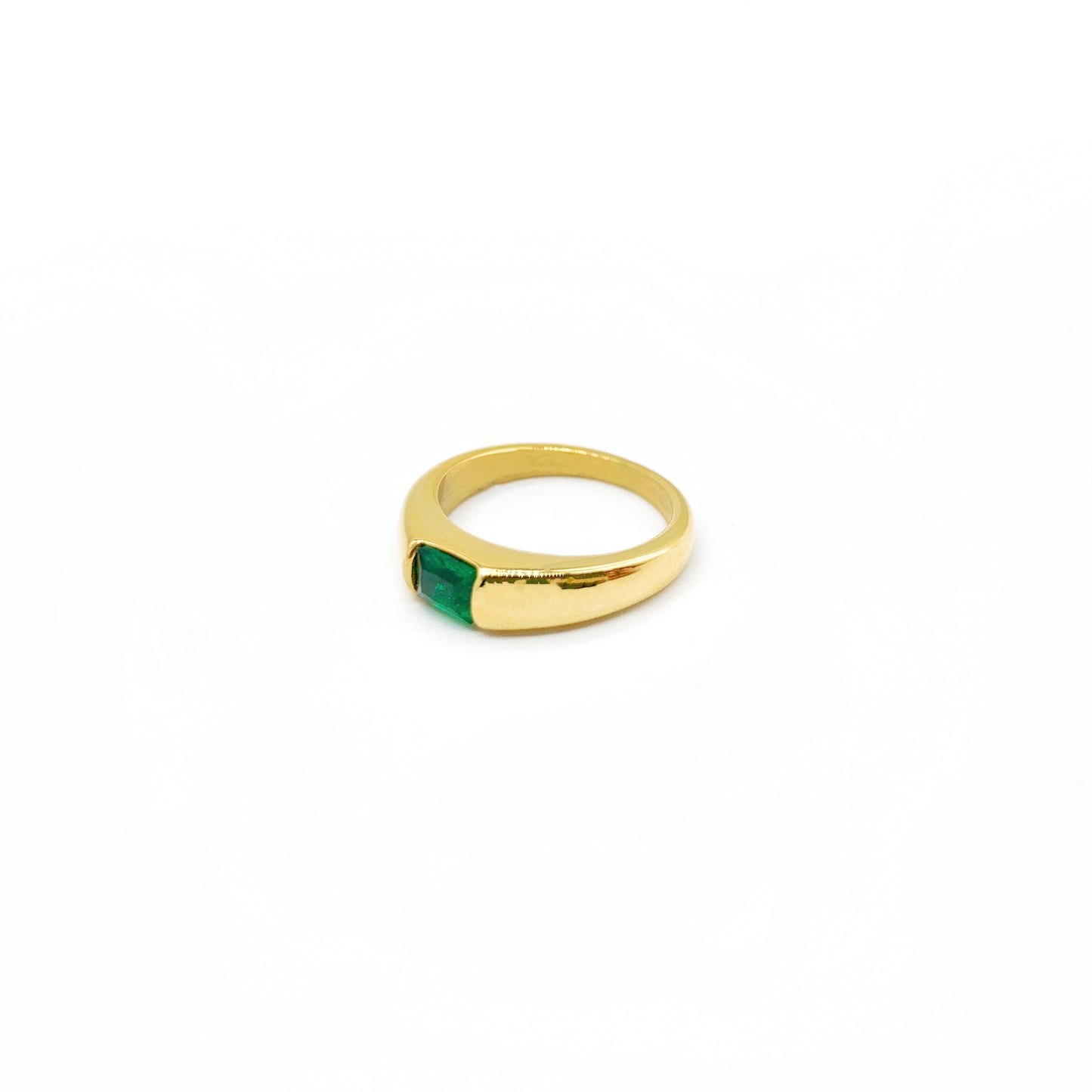 Emerald Vintage Style Ring