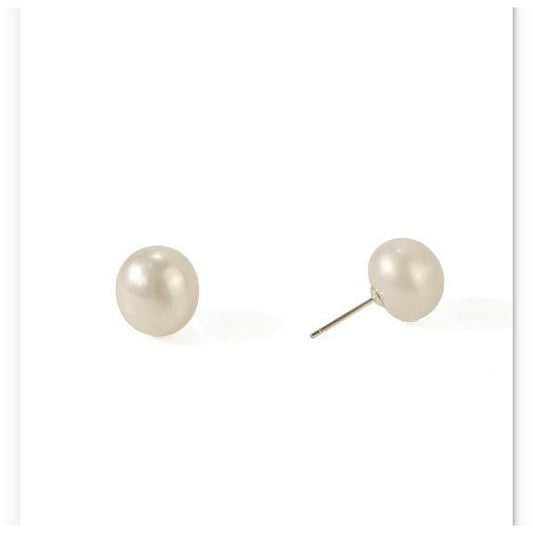 Classic French Pearl Stud Earring