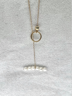 Loop Pearl Necklace