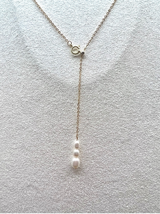 Pearl Drops Necklace
